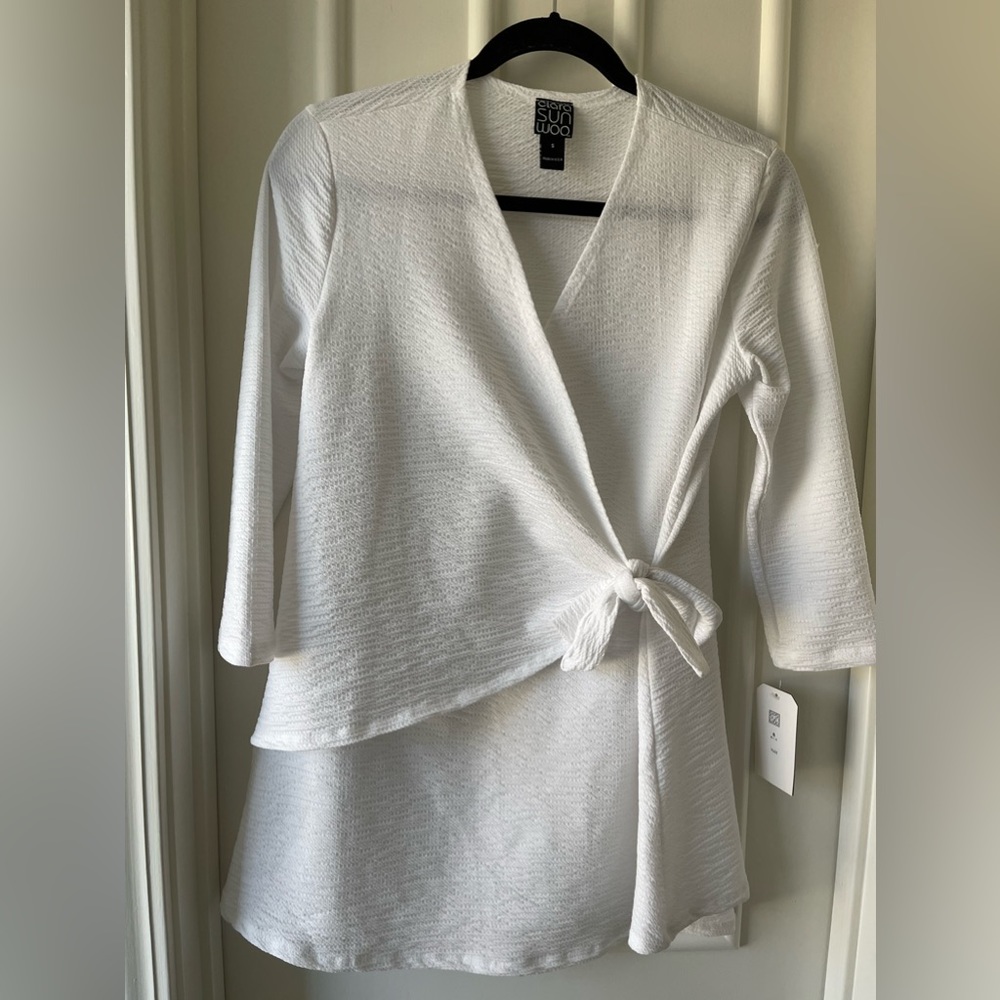 NWT Clara Sunwoo White Wrap Textured Blouse